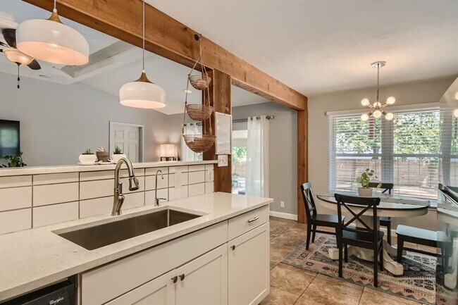 Building Photo - 9639 Newfoundland Cir
