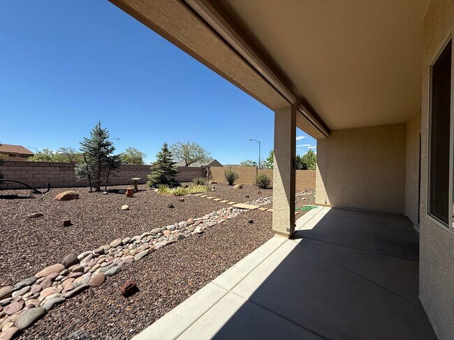 Building Photo - Charming 3-Bedroom, 2-Bath Home on Corner ...