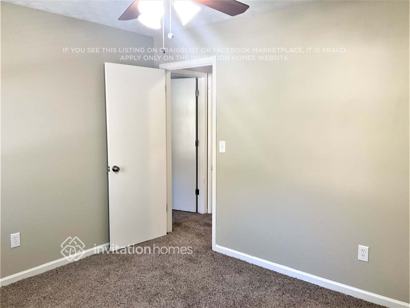 Building Photo - 2850 Park Chase Dr