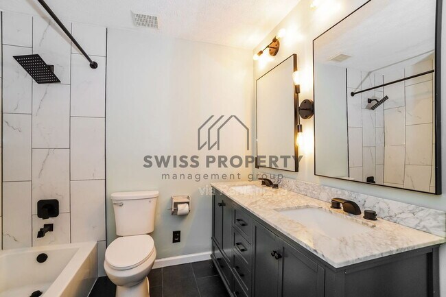 Building Photo - 2212 Kingsglen Dr