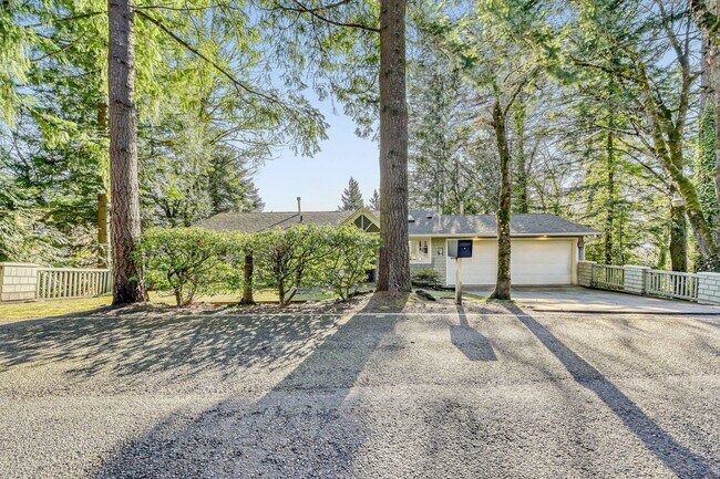 Building Photo - Updated Mid-Century 4BR / 2.5BA Daylight Ranch w/ Panoramic Views, Double Decks, A/C + 2-Car Garage