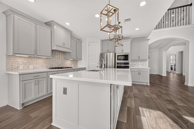 Building Photo - 25109 Pinebrook Grove Ln