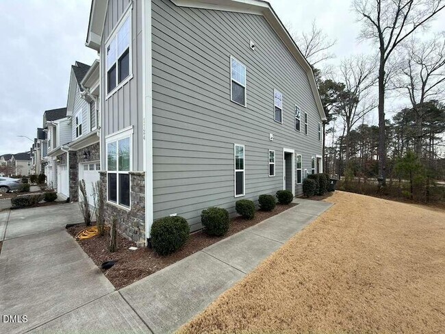 Building Photo - 1124 Craigmeade Dr