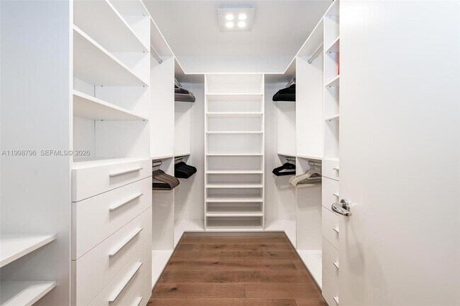 Building Photo - 16901 Collins Ave