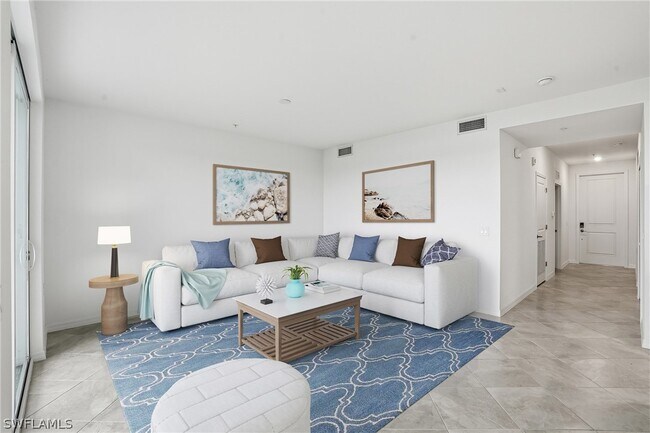 Building Photo - 15345 Grn Acrs Ave