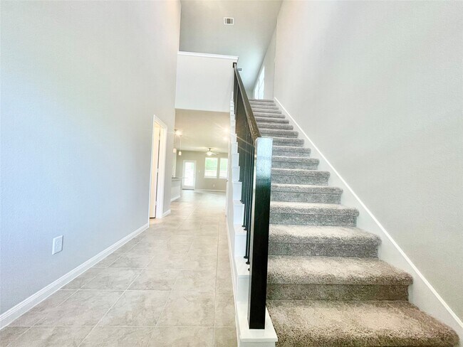 Building Photo - 17526 Rosette Grass Dr