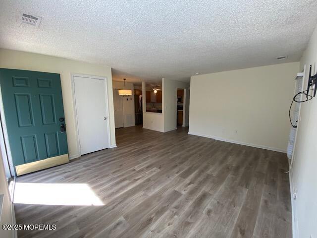 Building Photo - 83 Des Moines Ct