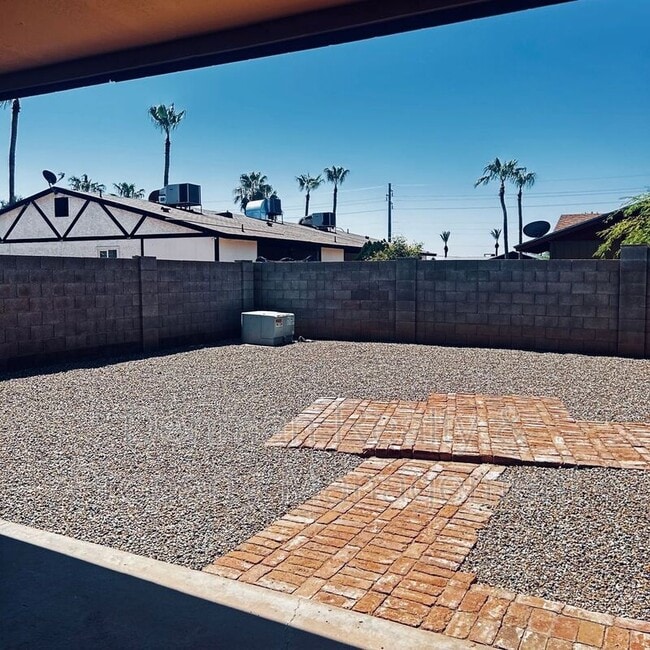 Building Photo - 4619 E Camino St