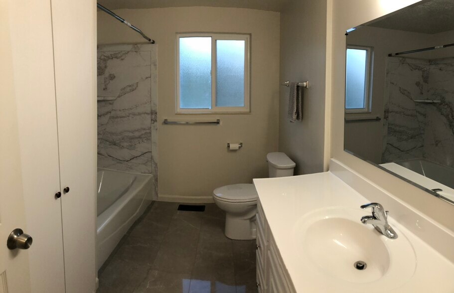 Building Photo - 4323 S 4710 W