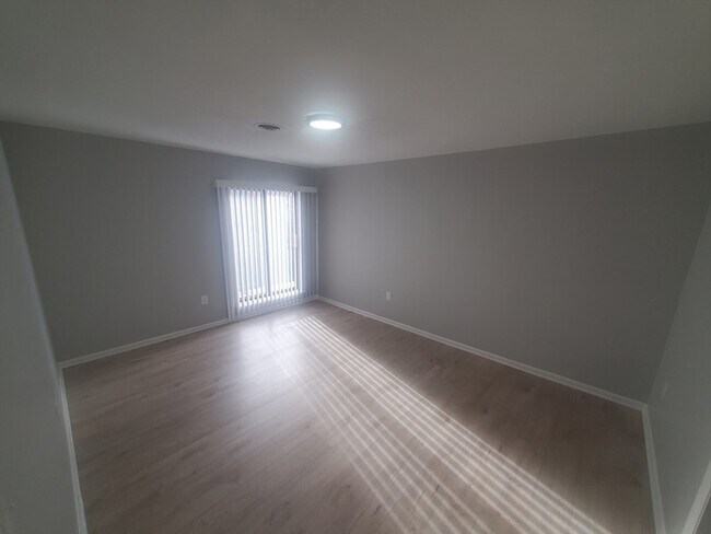 Building Photo - 55 David Terrace