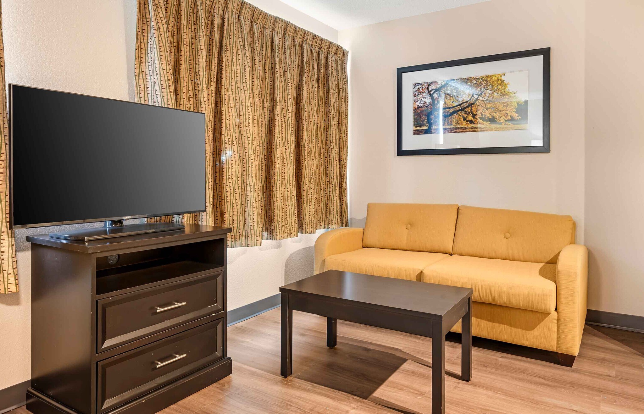 Building Photo - Furnished Studio-Cincinnati - Blue Ash -Reed Hartman