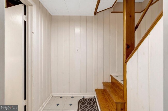 Building Photo - 8916 Braeburn Dr