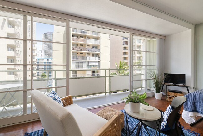 Building Photo - Fully Furnished beautiful Studio- ALL util...