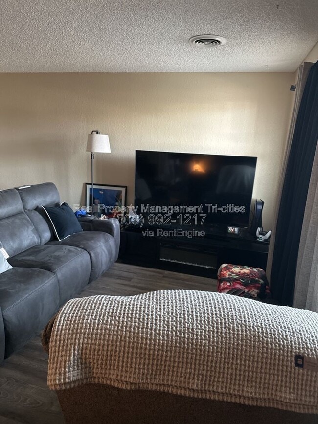 Building Photo - 218 S McKinley Pl