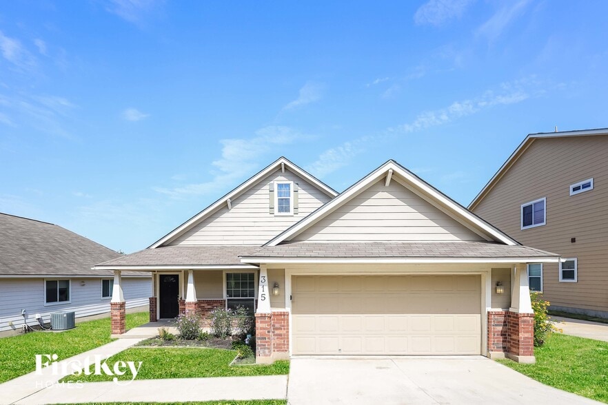 Building Photo - 315 Willow Grove Dr