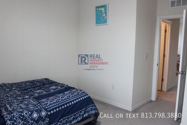 Building Photo - 3199 Suncoast Plains Dr