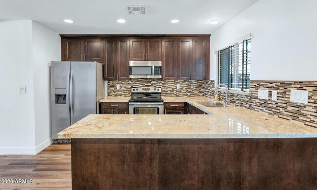 Building Photo - 5805 N Granite Reef Rd