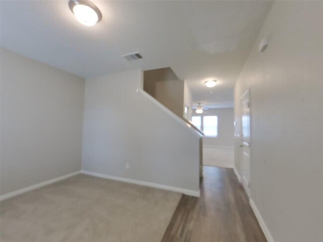 Building Photo - 100 Satsuma Ln
