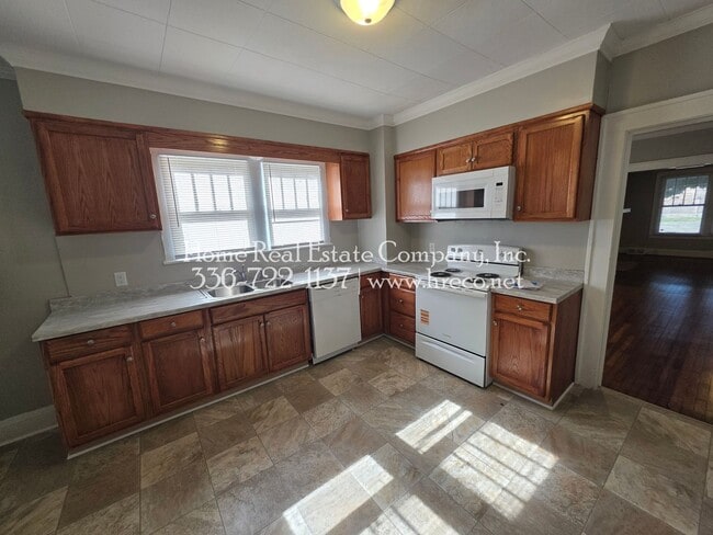 Building Photo - 4007 Indiana Ave