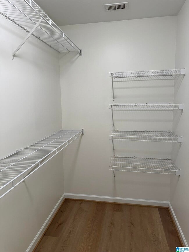 Building Photo - 521 Reach Dr