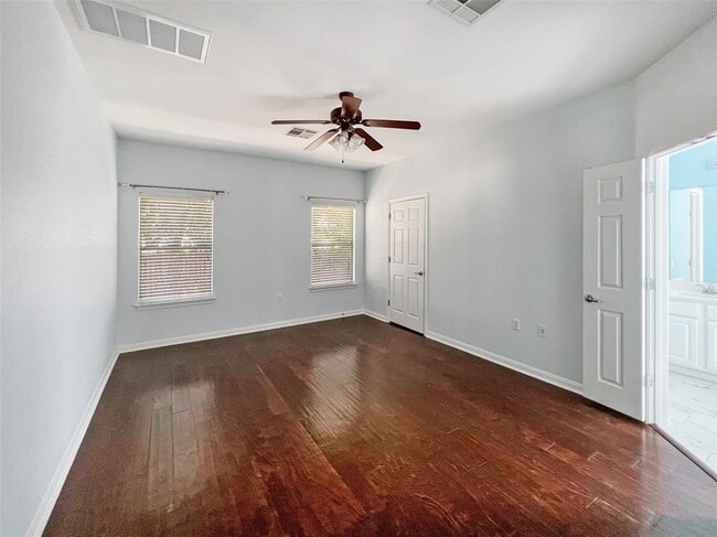 Building Photo - 3917 Bronco Bend Loop