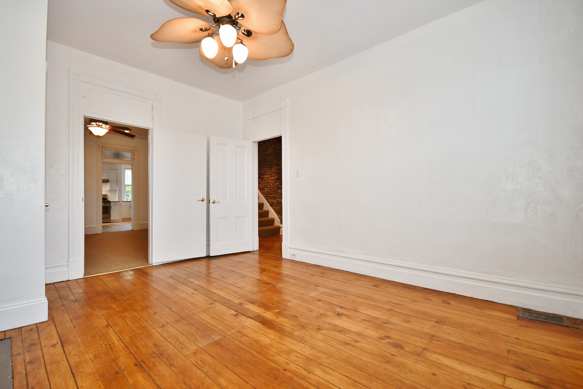 Building Photo - 121 S 16th St