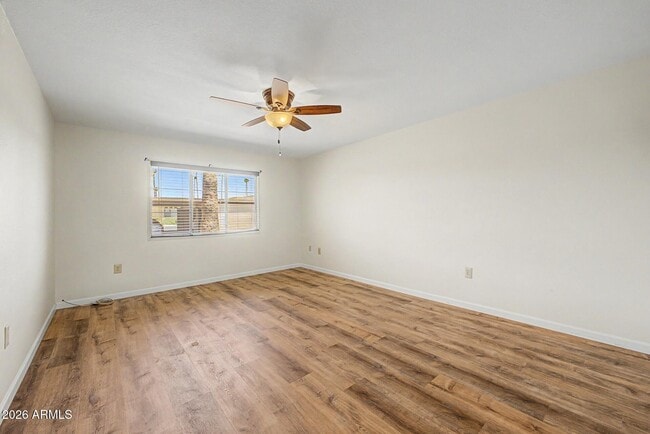 Building Photo - 13622 N 98th Ave