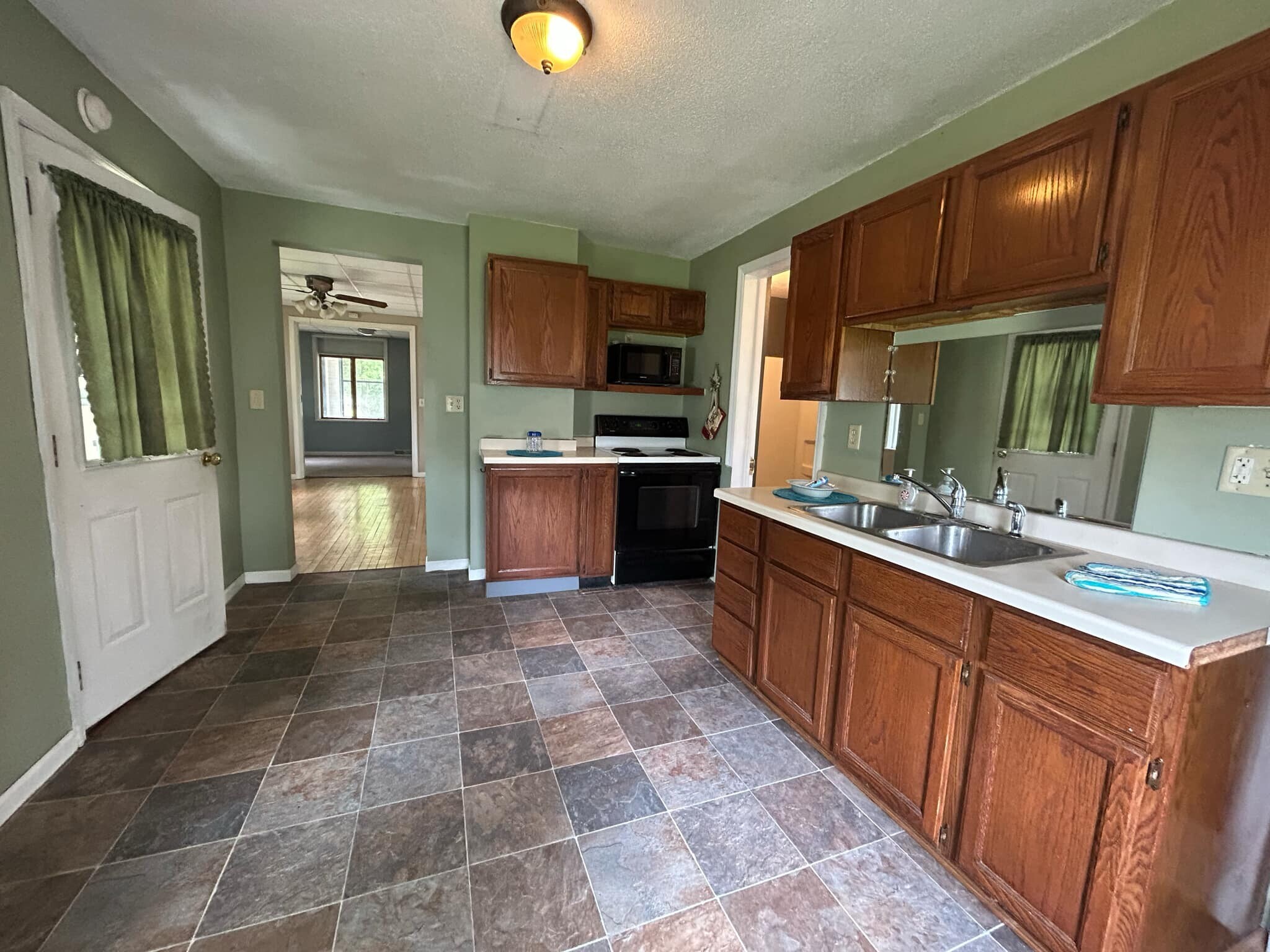 Kitchen - 1604 10th St S