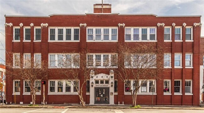 Primary Photo - 244 Peters St SW