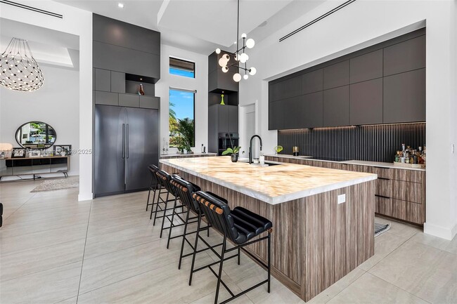 Building Photo - 3701 NE 26th Ave