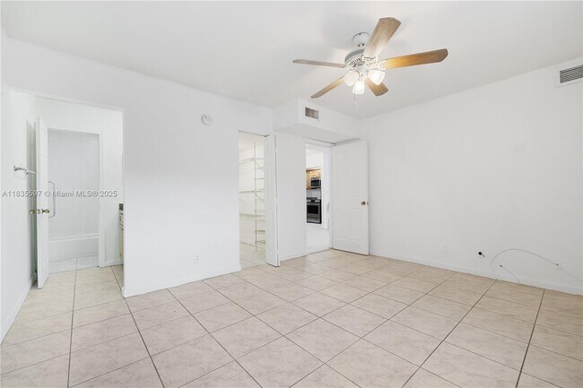 Building Photo - 2912 NW 55th Ave