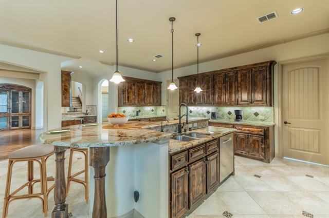 Building Photo - 7565 Rawlins Ln