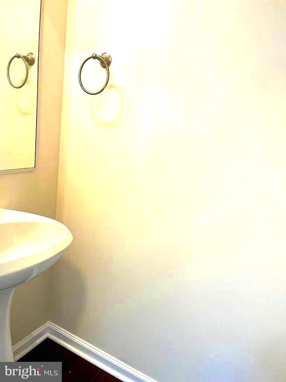 Building Photo - 3269 Halcyon Ct