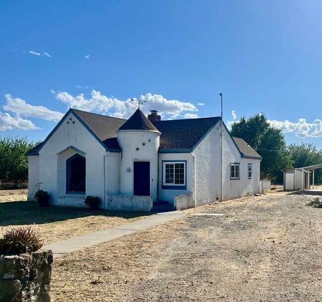 Building Photo - Coming Soon!