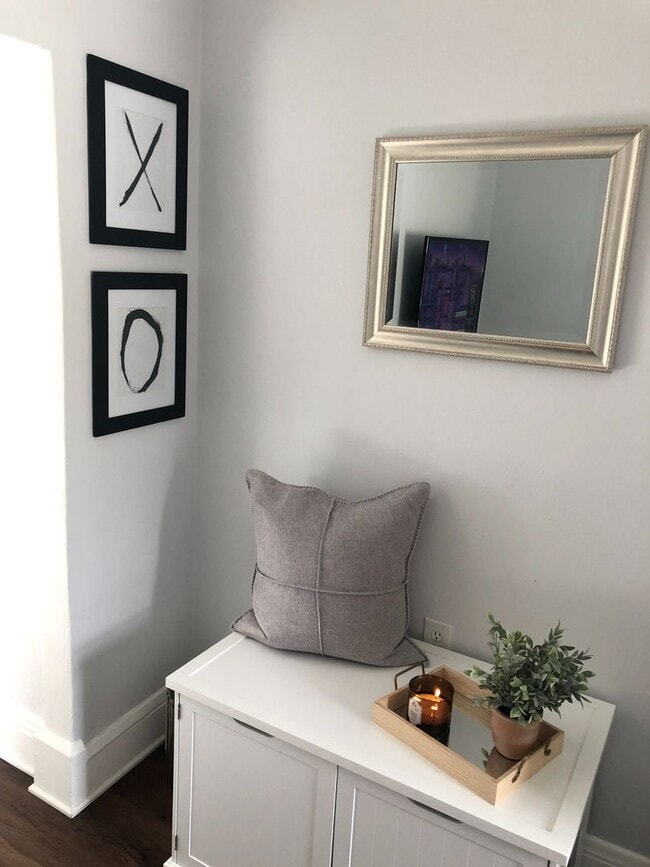 Building Photo - Annesley - 1438-1440 S 72nd Street