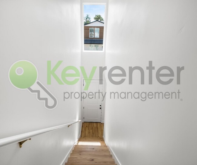 Building Photo - 967 Olive Br Pl