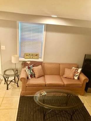 Furnished apartment - 549 45th St NE