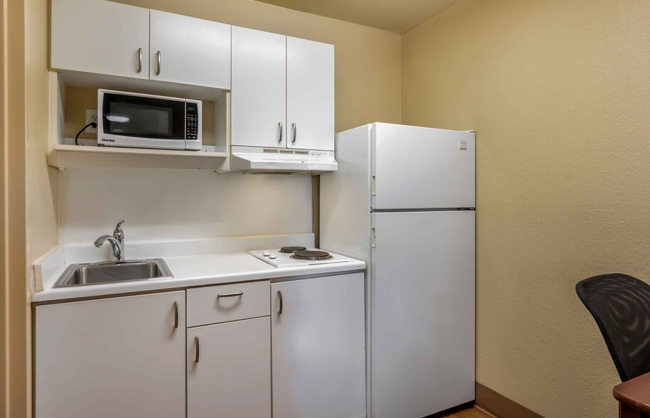 Building Photo - Furnished Studio-Seattle - Tukwila