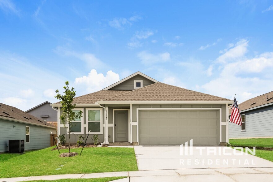 Primary Photo - 10740 Cowhide Ln