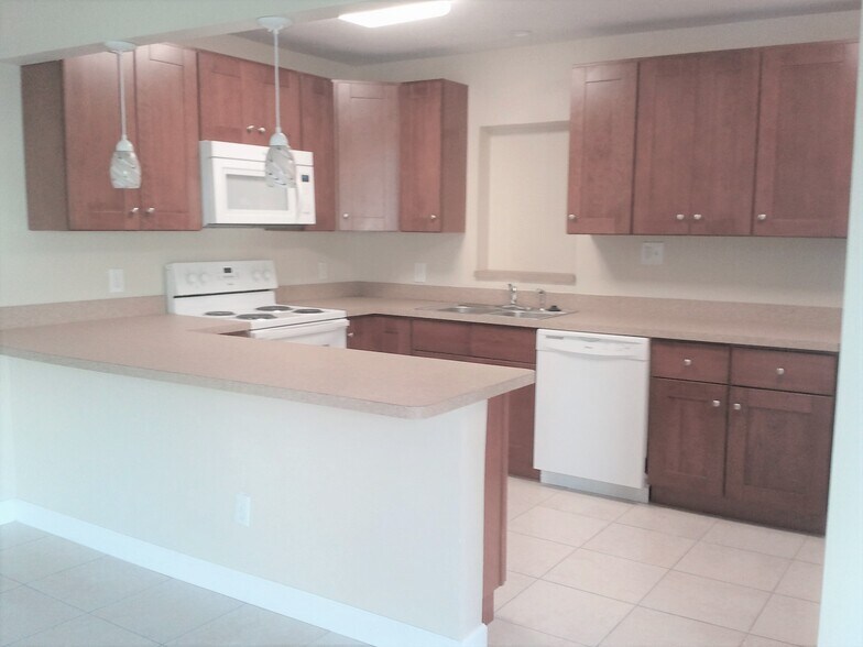 Building Photo - 3906 W Carmen St