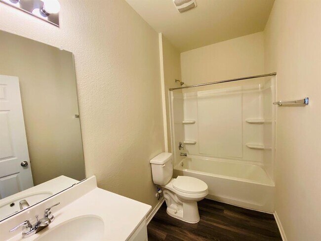 Building Photo - 238 Cascata Way