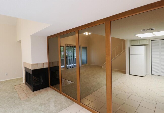 Building Photo - 14777 Wunderlich Dr
