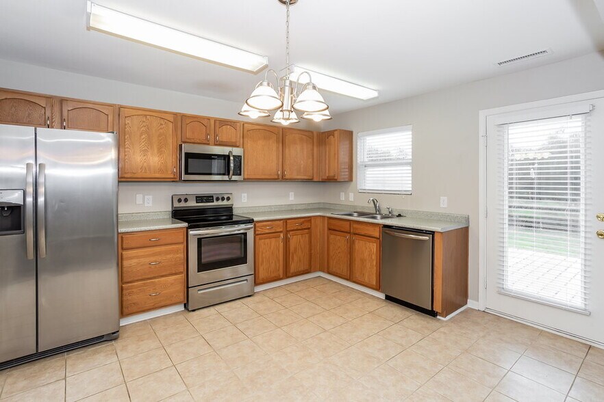 Building Photo - 4068 Kellybrook Dr