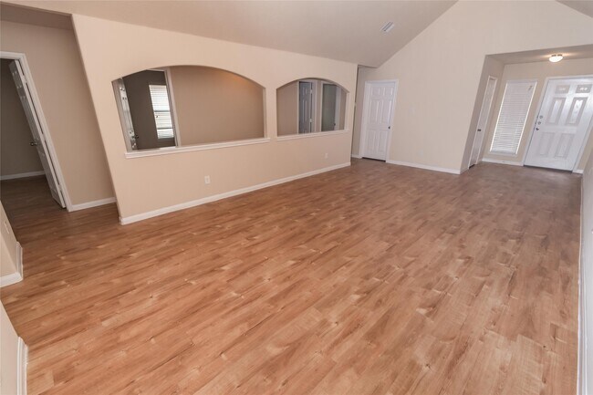Building Photo - 2424 W Werrington Way