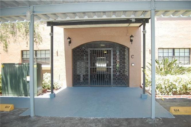 Gated Entrance - 6100 Gulfport Blvd S