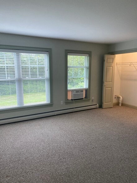 Main bedroom - 6 Cormorant Pl