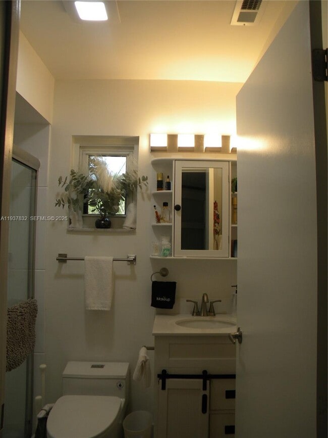 Building Photo - 78 Vía De Casas Norte