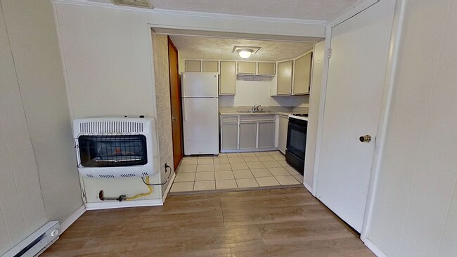 Building Photo - Semi Detached