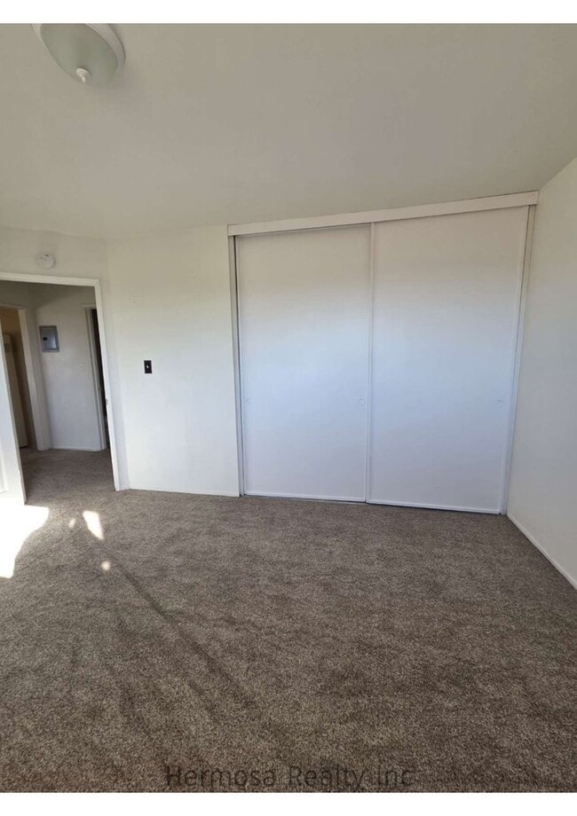 Building Photo - 1234 W J St