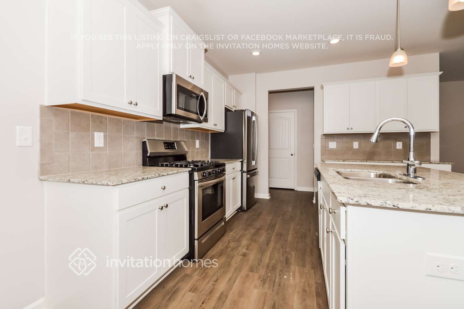 Building Photo - 119 Woodhouse Cir